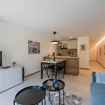 Moderne Avec Terrasse Et Jardin Privatif A - Parking Inclus - Fr-1-343-267 Lägenhet Chamonix
